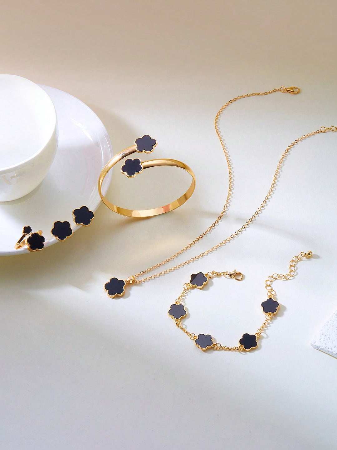Set de bijuterii SHEIN, negru