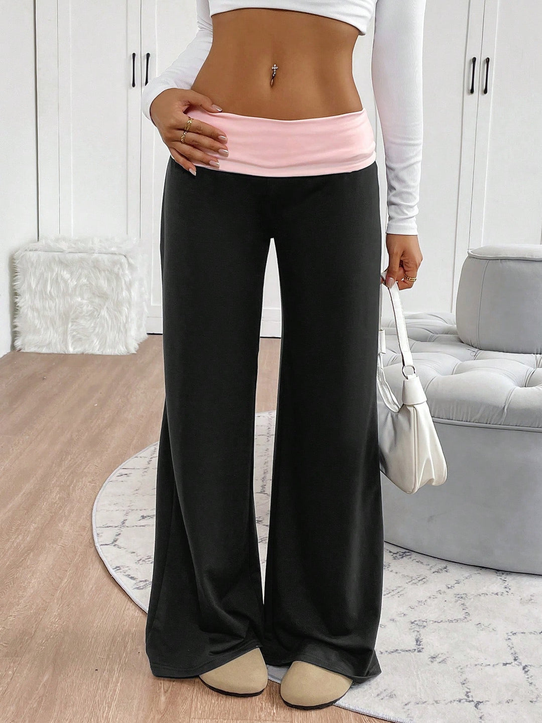 Pantaloni SHEIN, negru