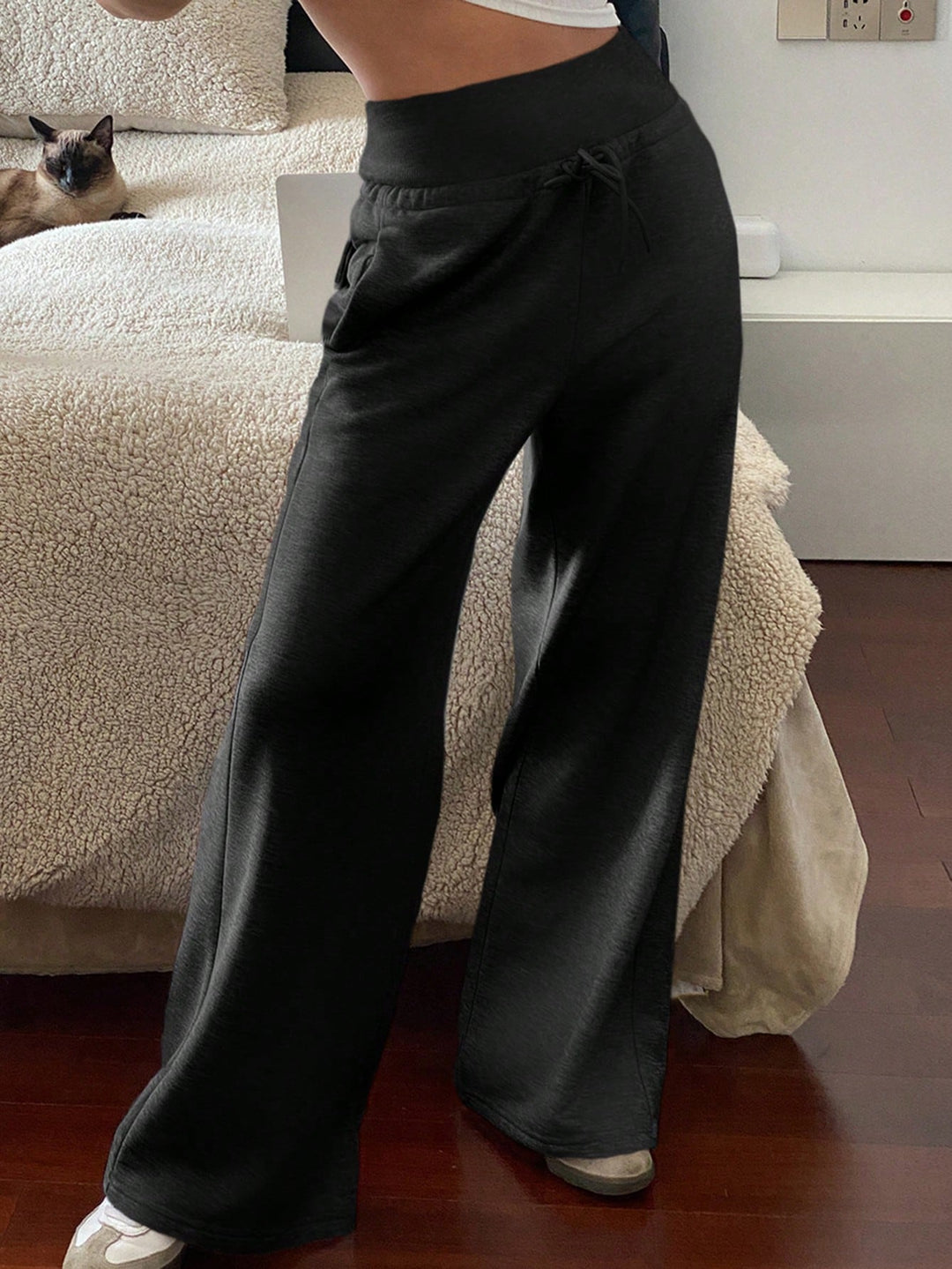Pantaloni SHEIN, negru