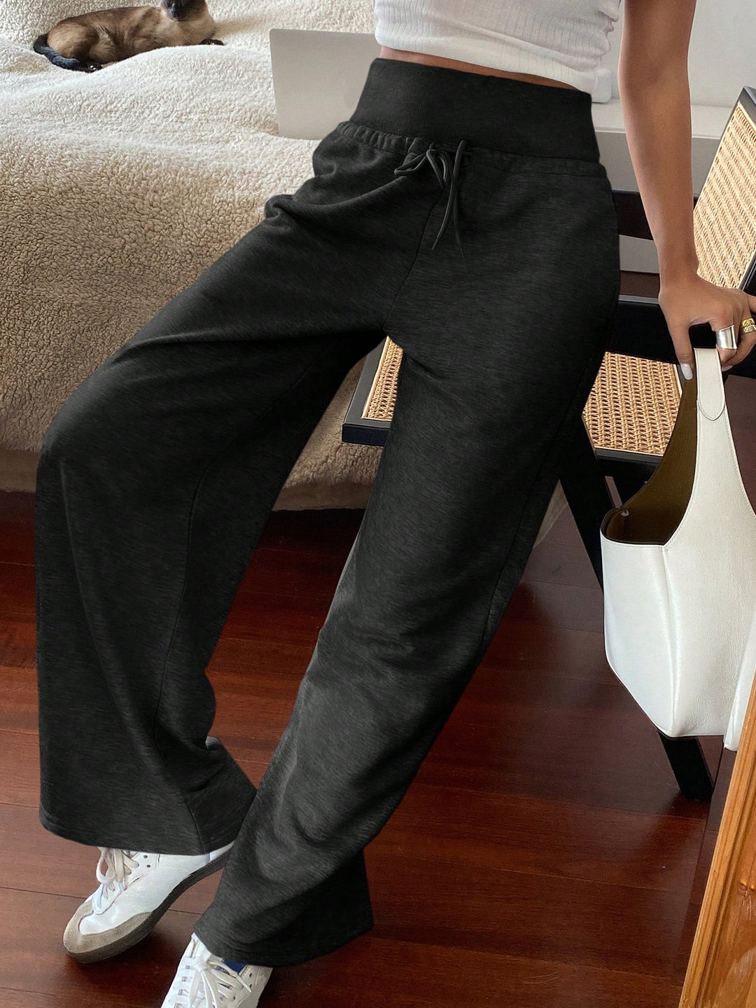 Pantaloni SHEIN, negru