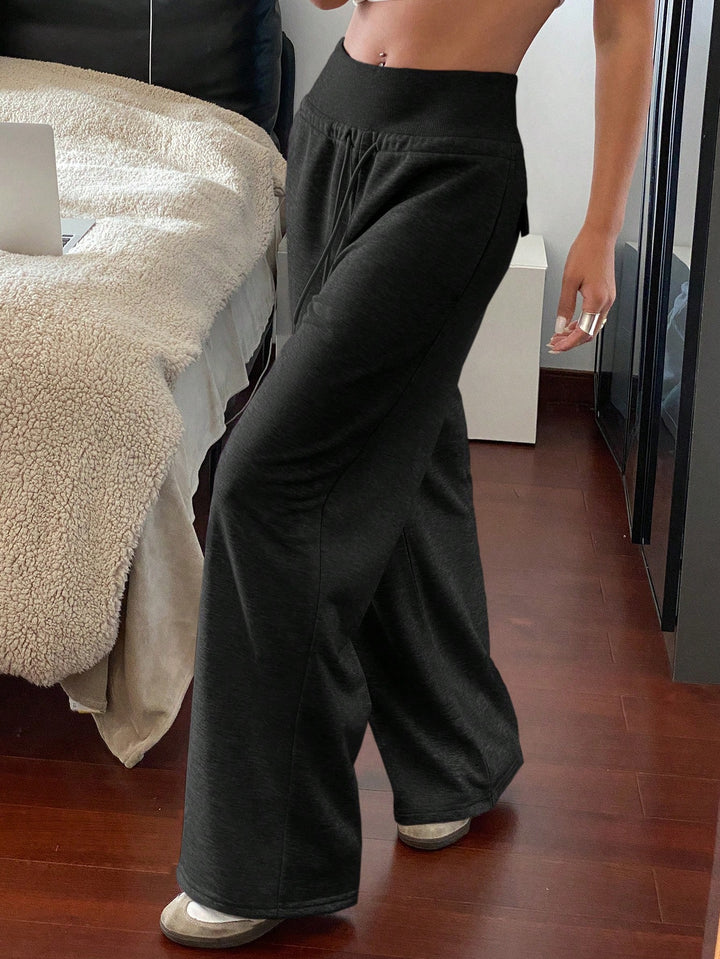 Pantaloni SHEIN, negru
