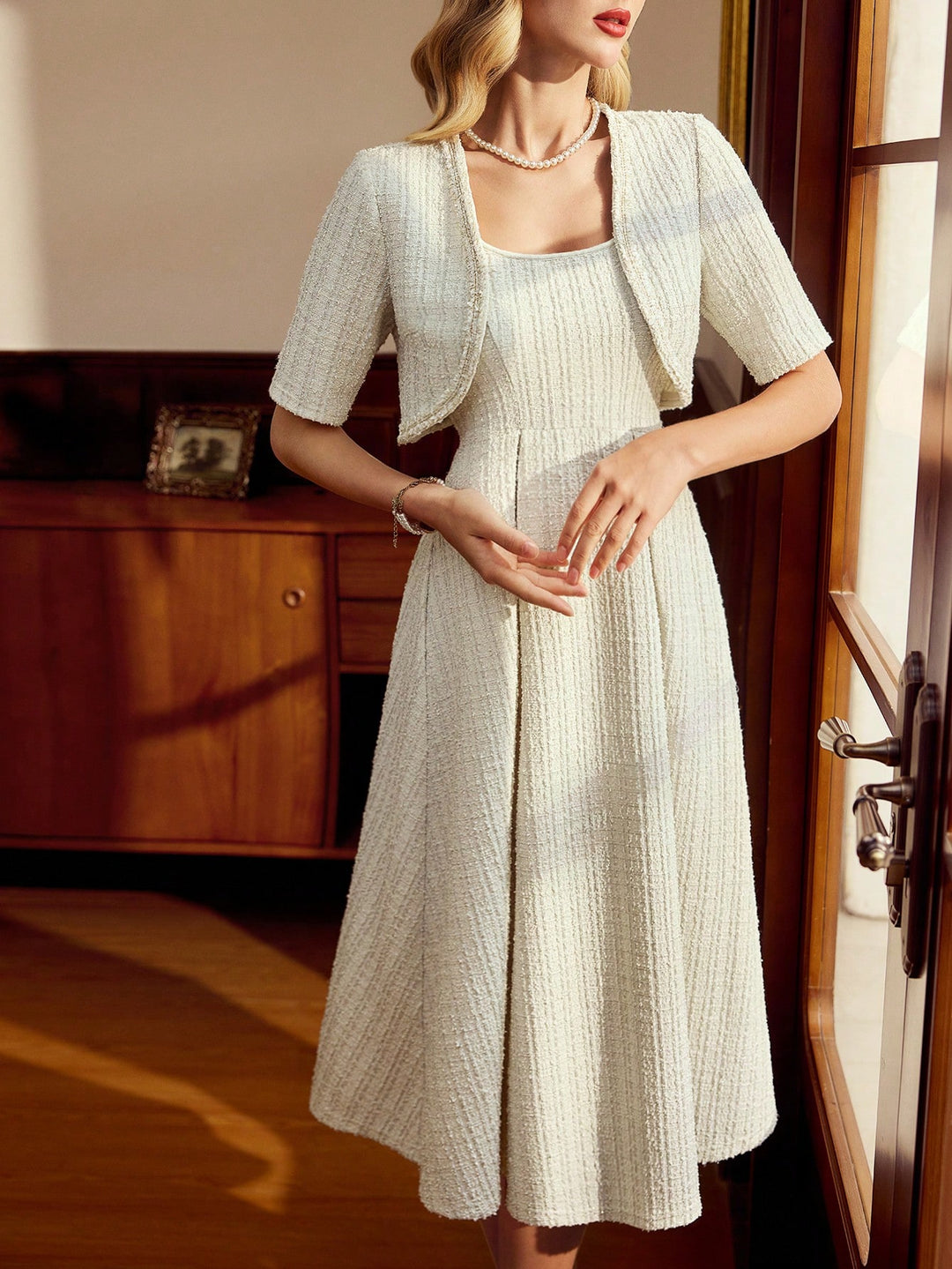 Set rochie și bolerou SHEIN, crem