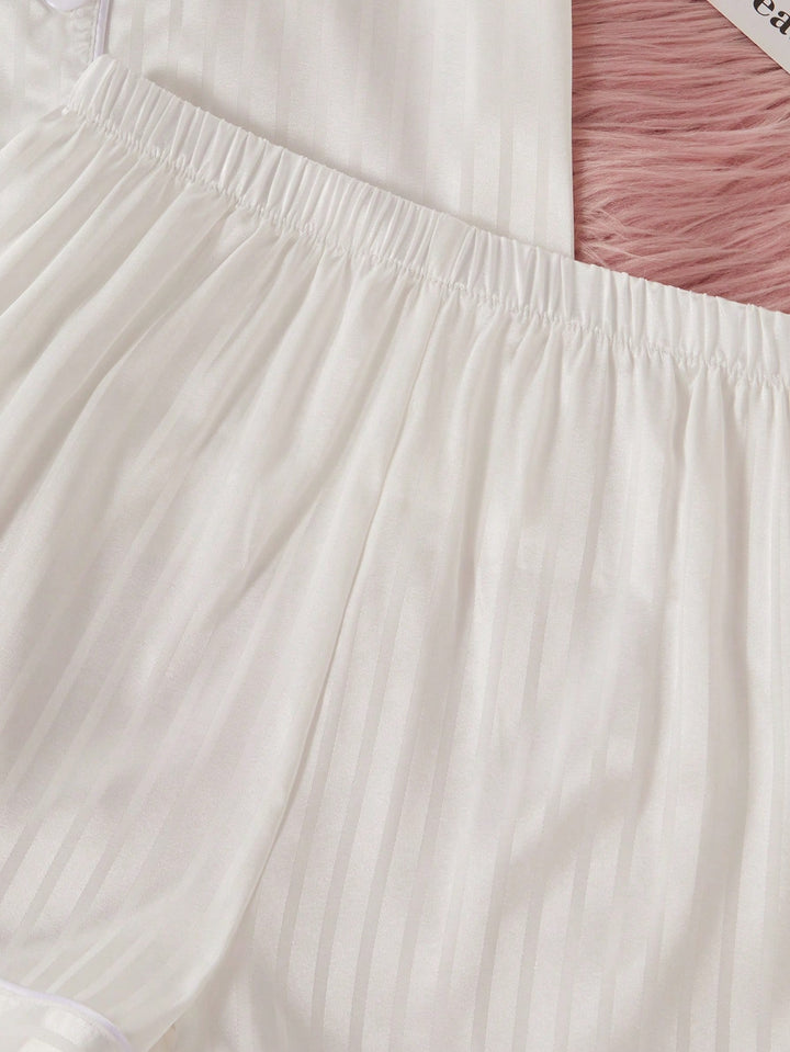 Compleu pijamale SHEIN, alb
