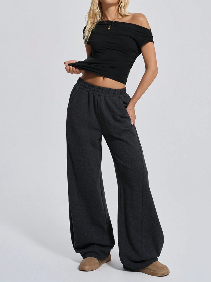 Pantaloni SHEIN, negru