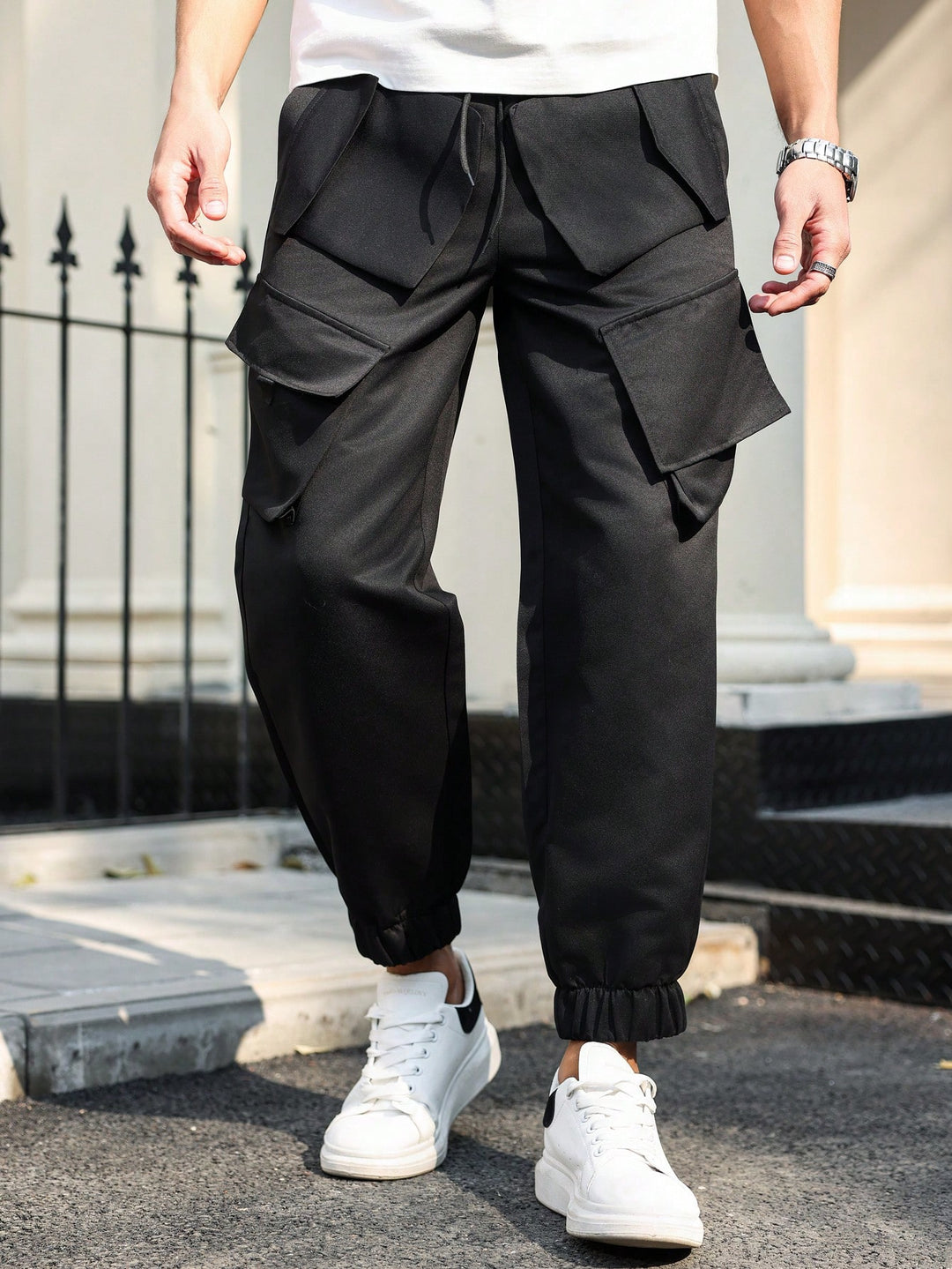 Pantaloni SHEIN, negru