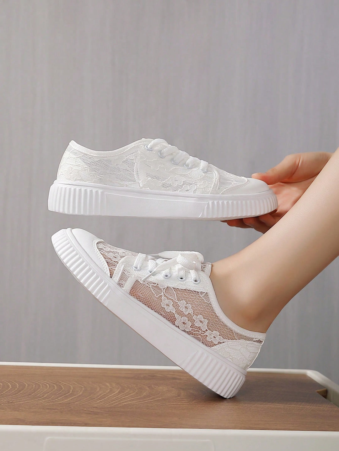 Pantofi sport SHEIN, alb