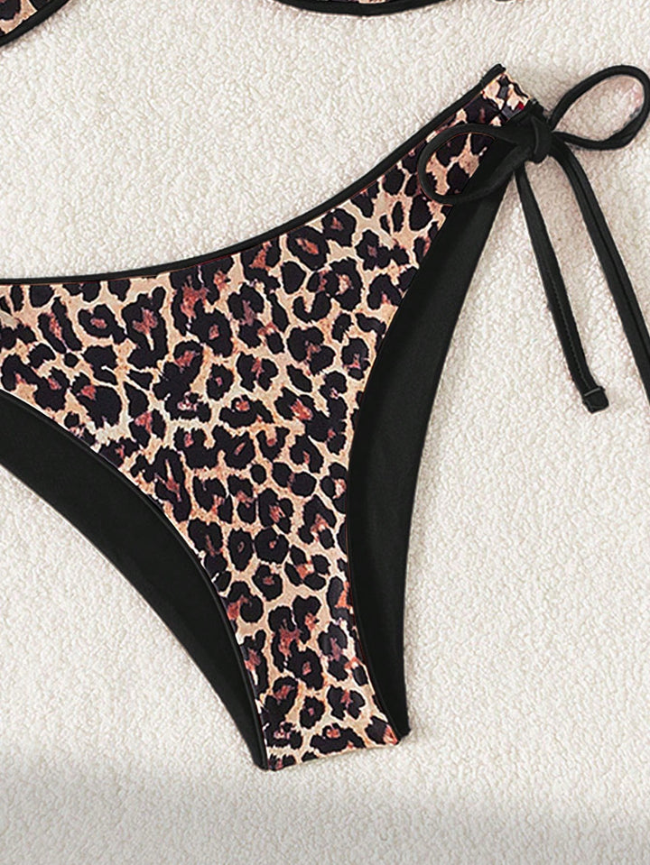Set bikini SHEIN, mix culori