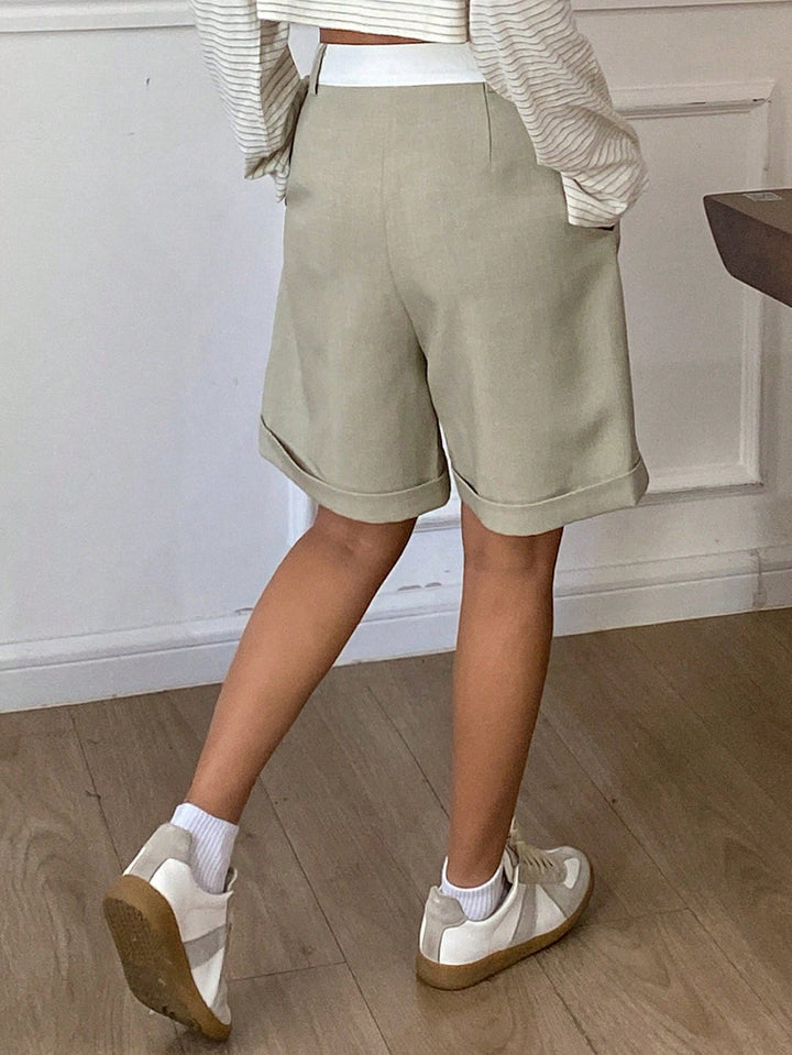Pantaloni scurți SHEIN, kaki