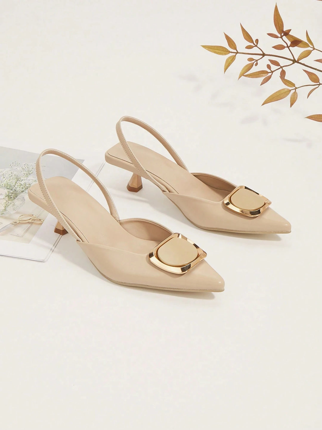Pantofi cu toc SHEIN, bej