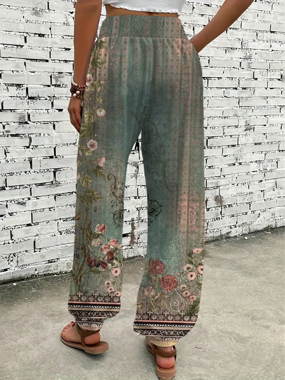 Pantaloni SHEIN, mix culori