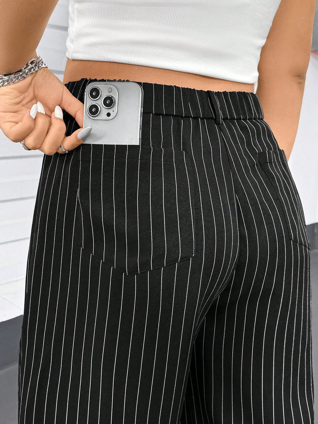 Pantaloni SHEIN, negru