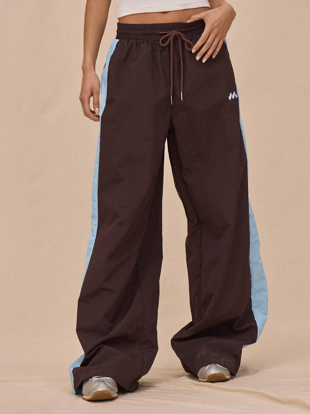 Pantaloni SHEIN, maro