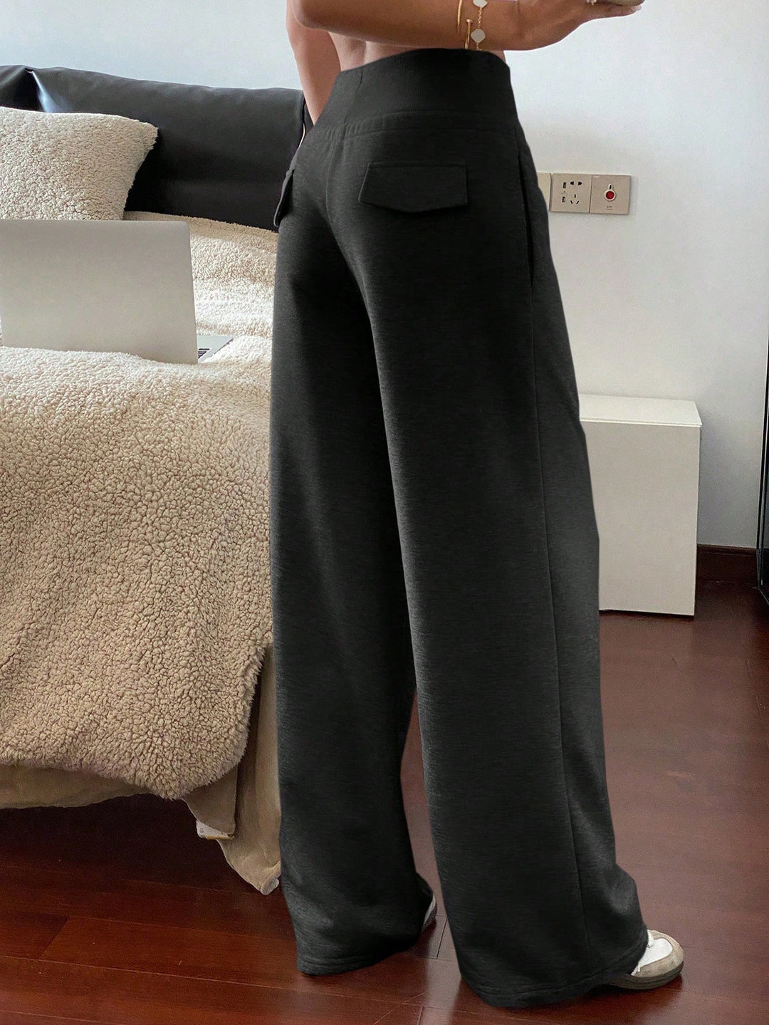 Pantaloni SHEIN, negru