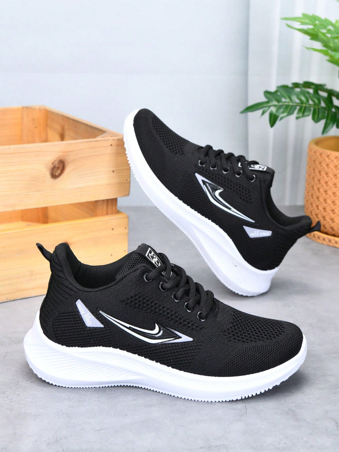 Pantofi sport SHEIN, negru
