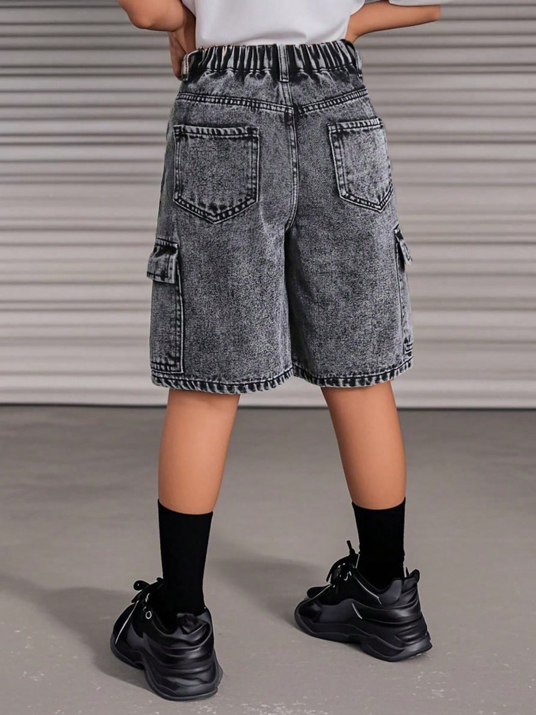 Pantaloni scurți SHEIN, negru