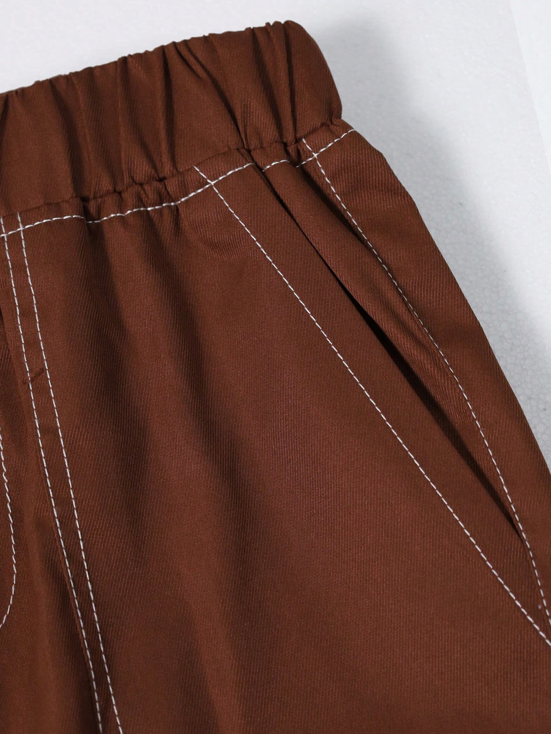 Pantaloni SHEIN, maro