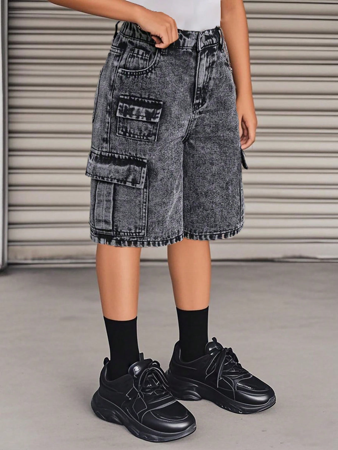Pantaloni scurți SHEIN, negru