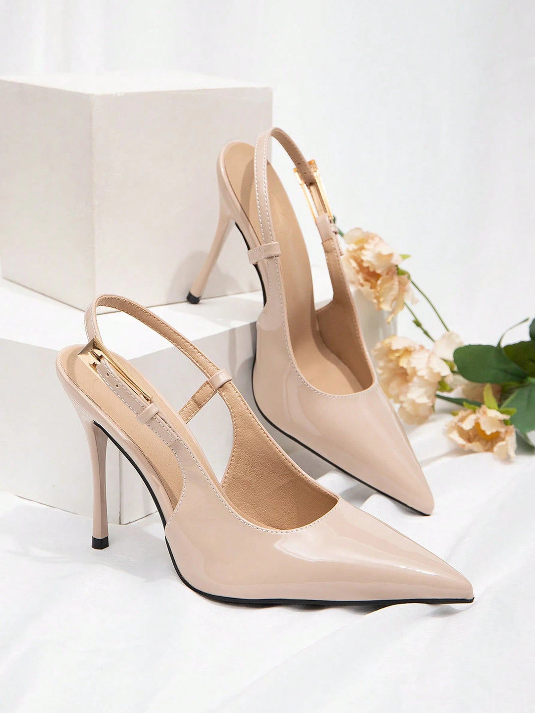 Pantofi cu toc SHEIN, bej