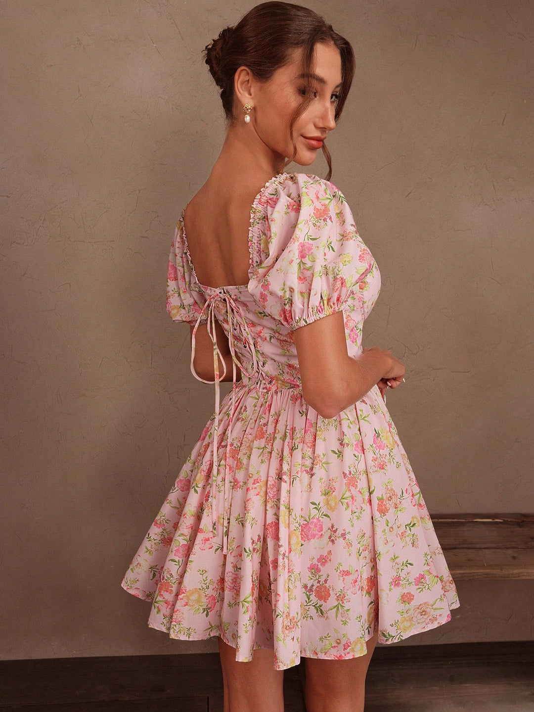 Rochie scurtă SHEIN, roz