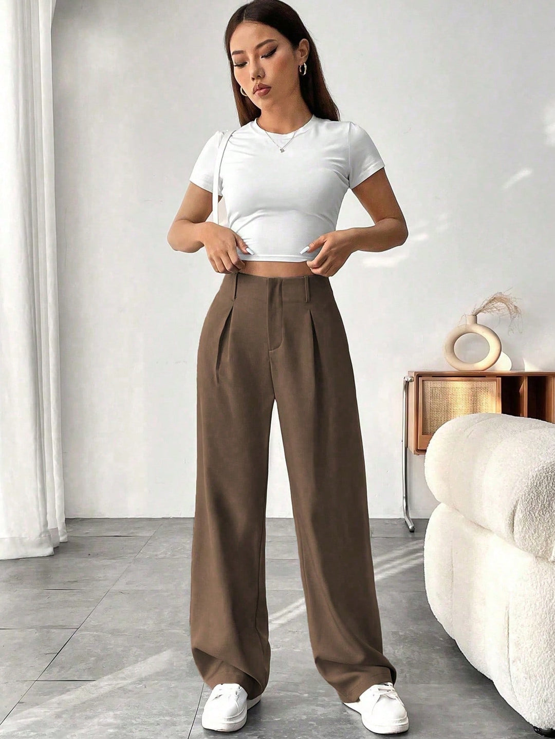 Pantaloni SHEIN, maro
