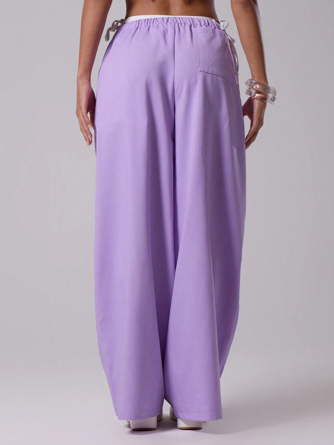 Pantaloni MUSERA by Shein, mov
