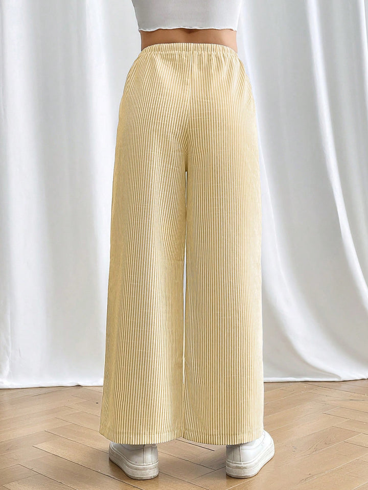 Pantaloni SHEIN, galben