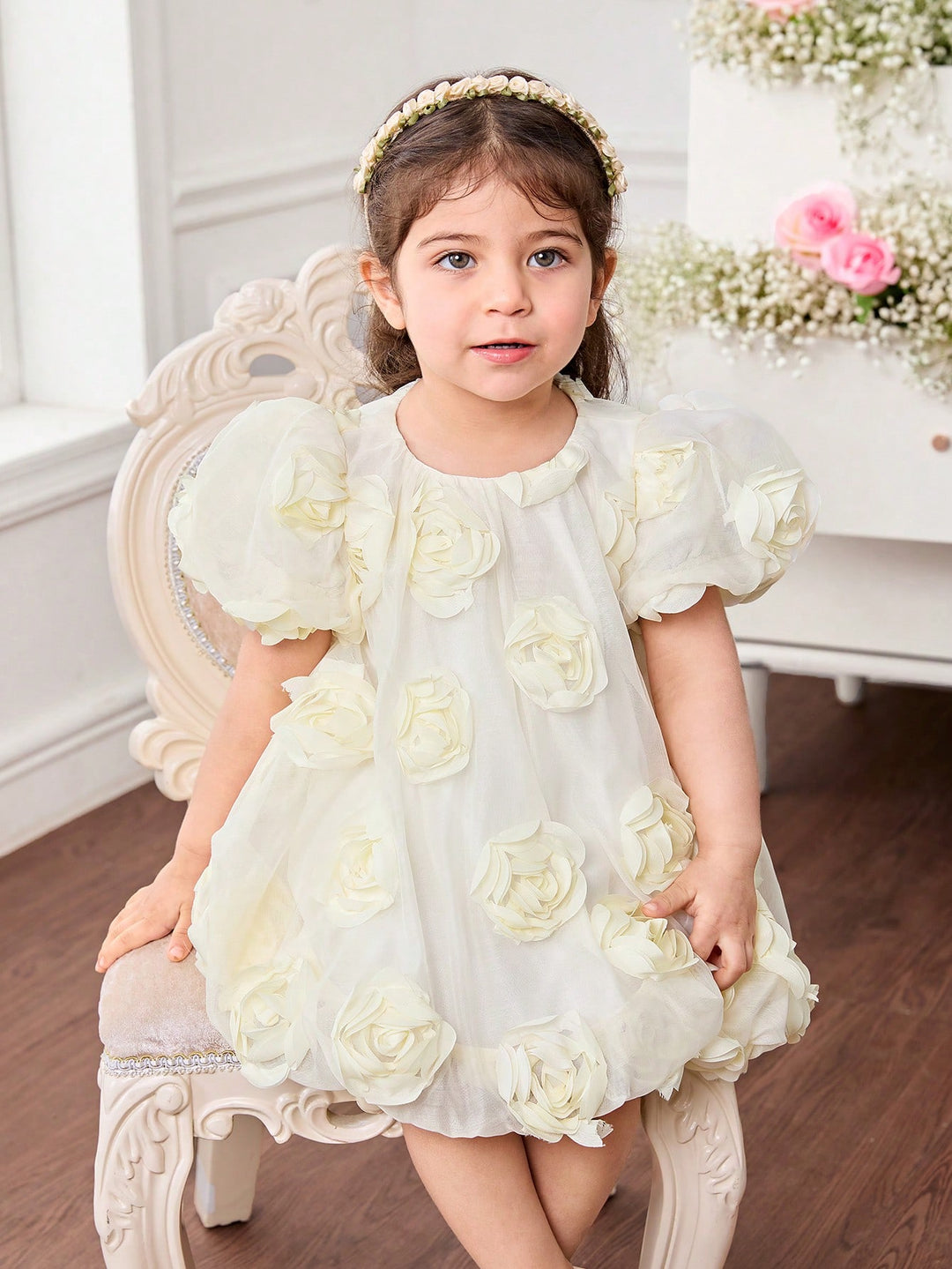Rochie SHEIN, crem