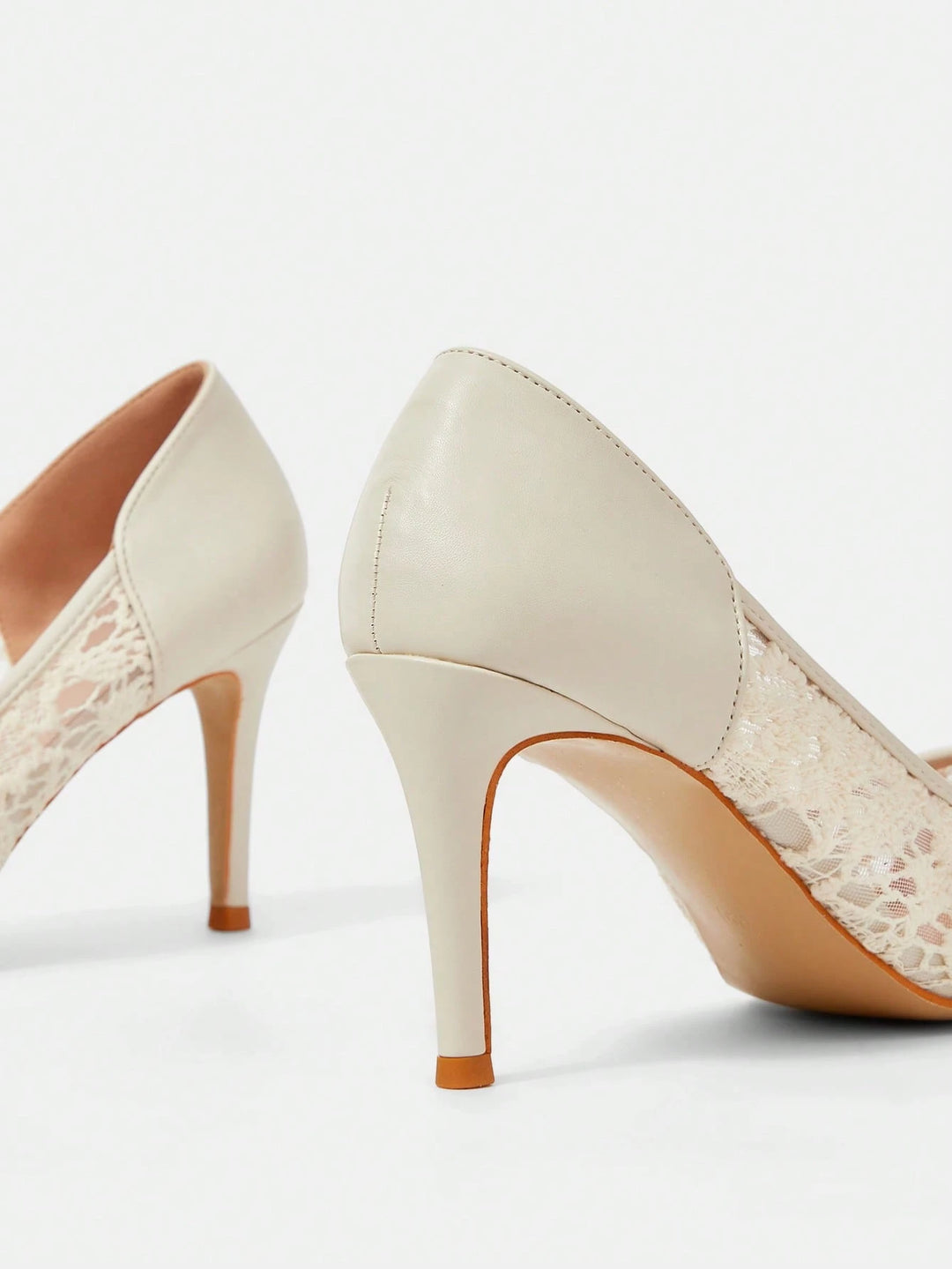 Pantofi cu toc SHEIN, bej