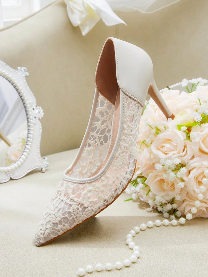Pantofi cu toc SHEIN, bej