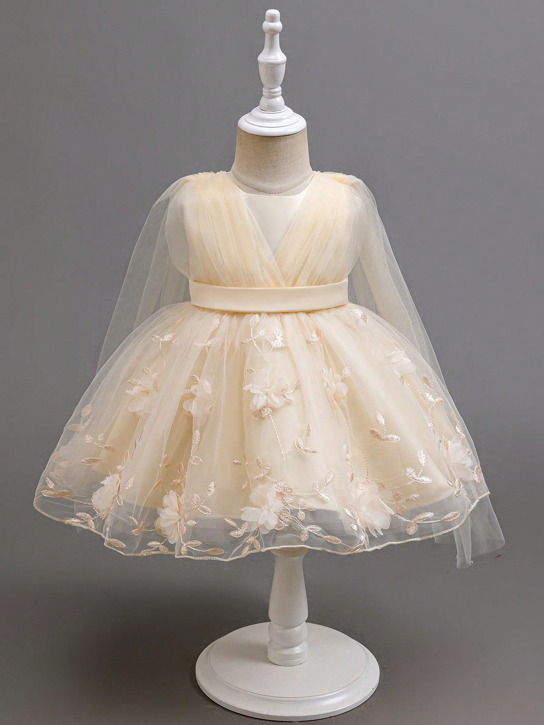 Rochie SHEIN, crem