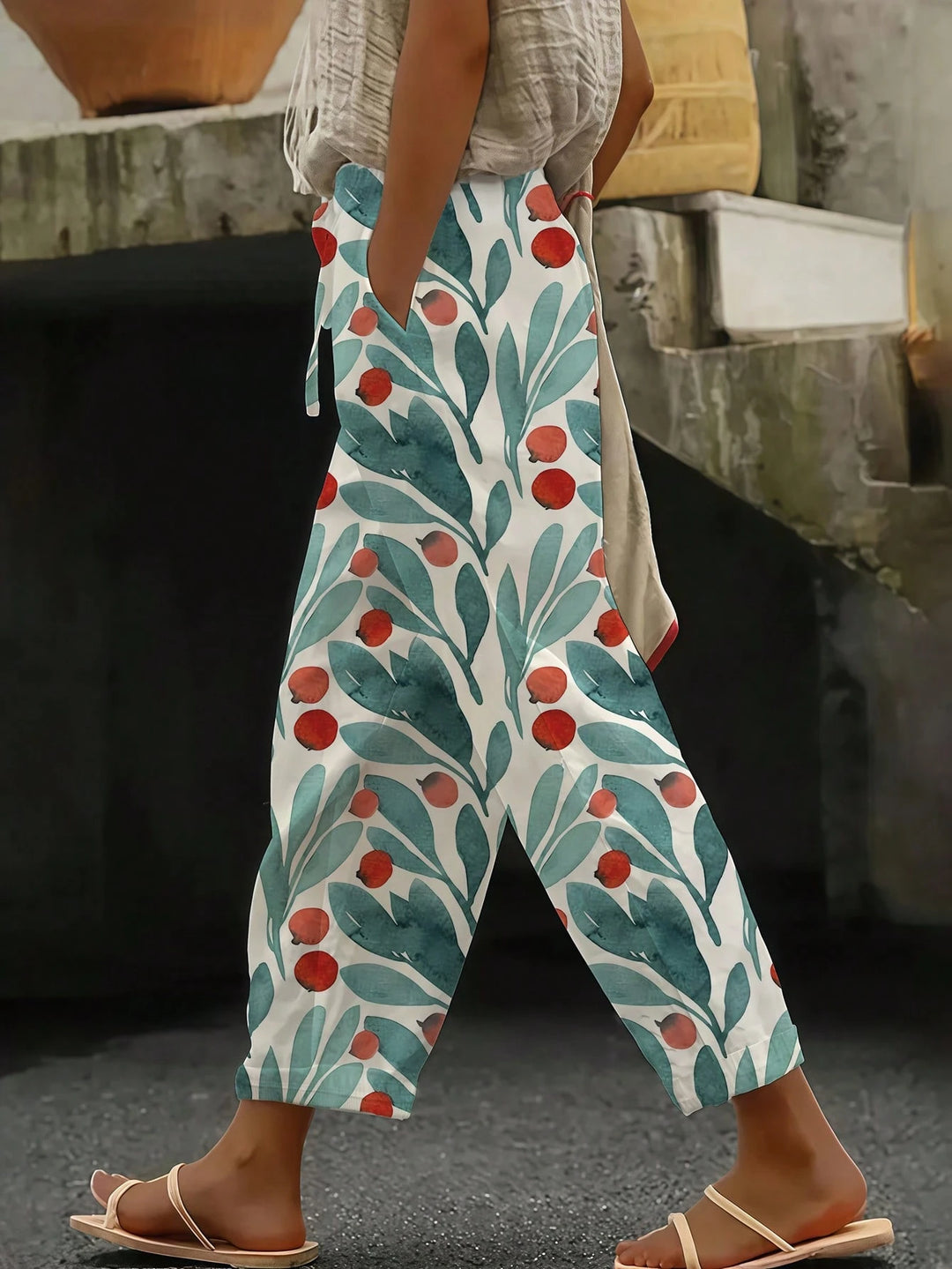 Pantaloni SHEIN, mix culori