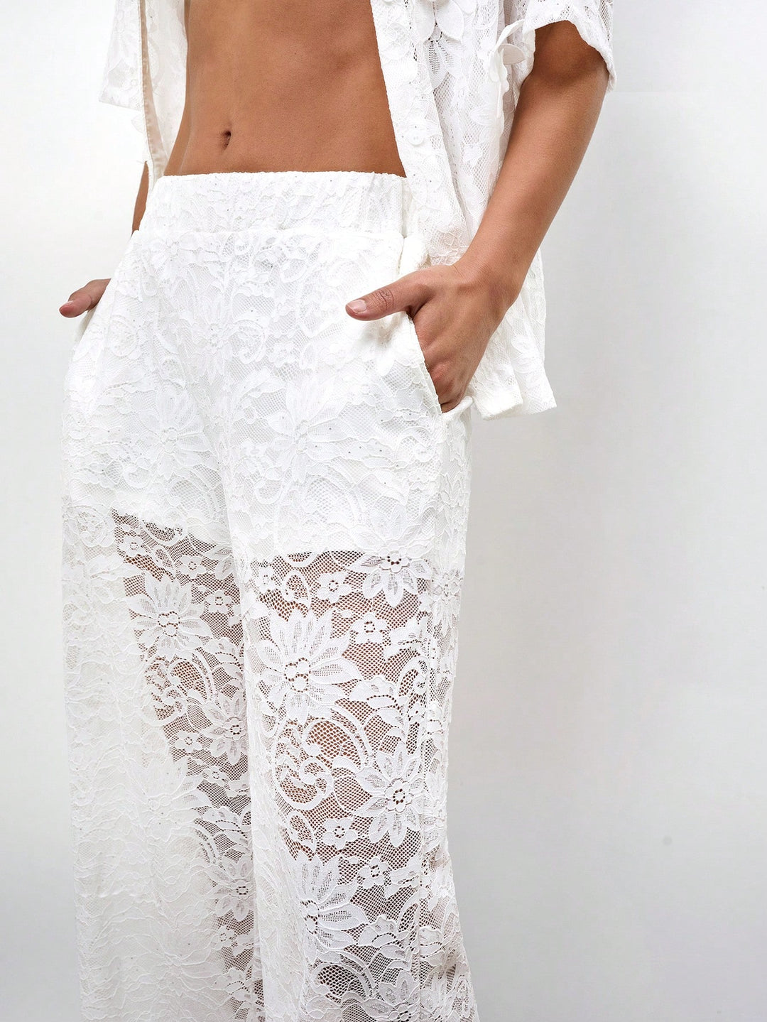 Pantaloni SHEIN, alb