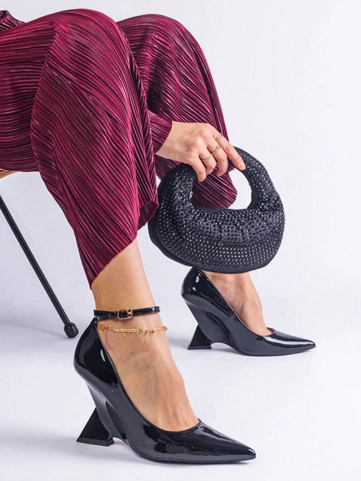 Pantofi cu toc SHEIN, negru