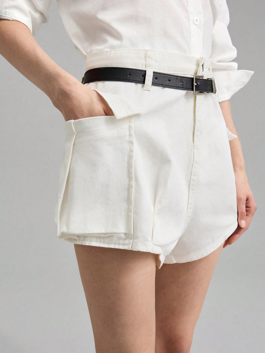 Pantaloni scurți SHEIN, alb