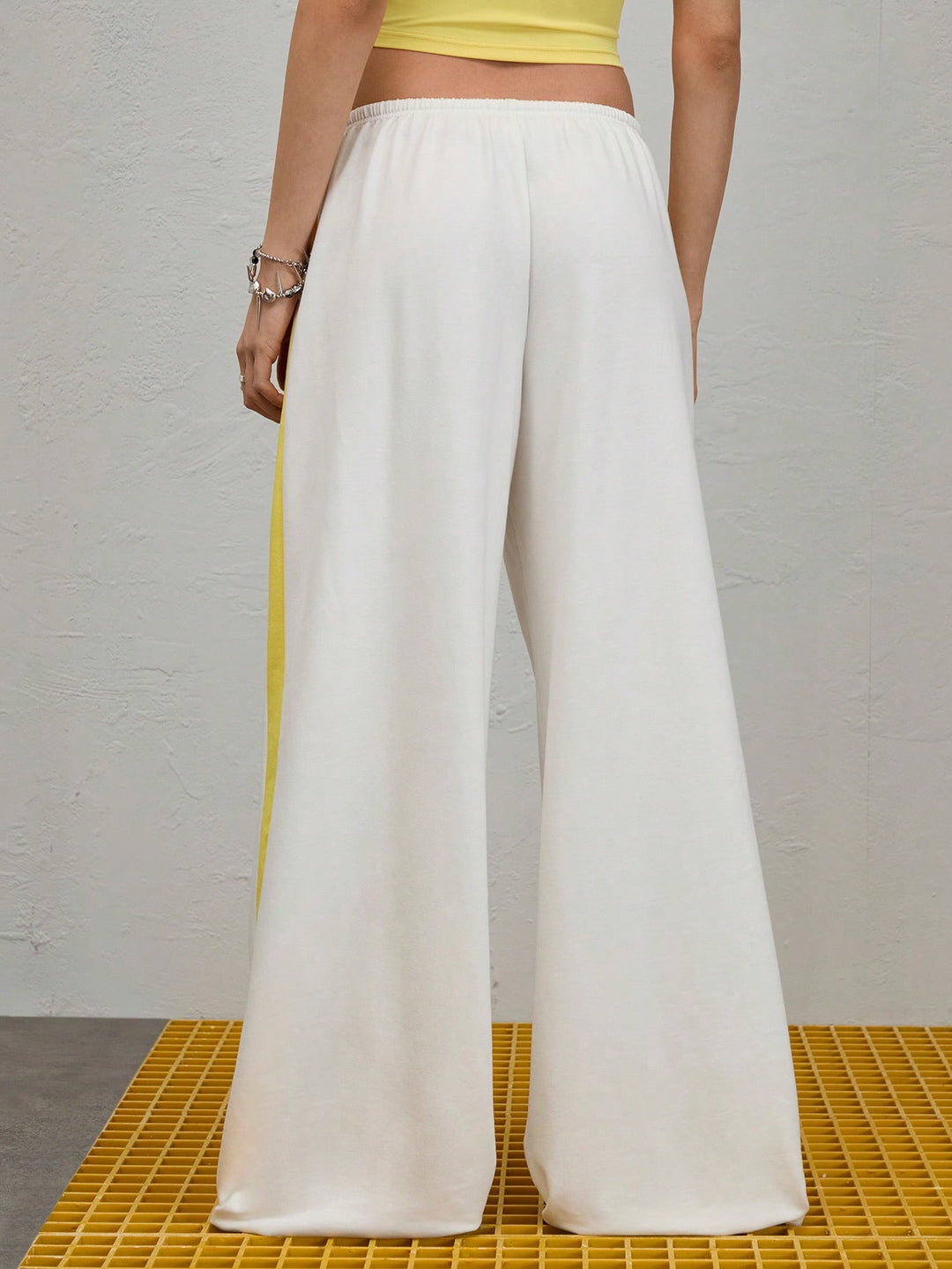 Pantaloni SHEIN, mix culori