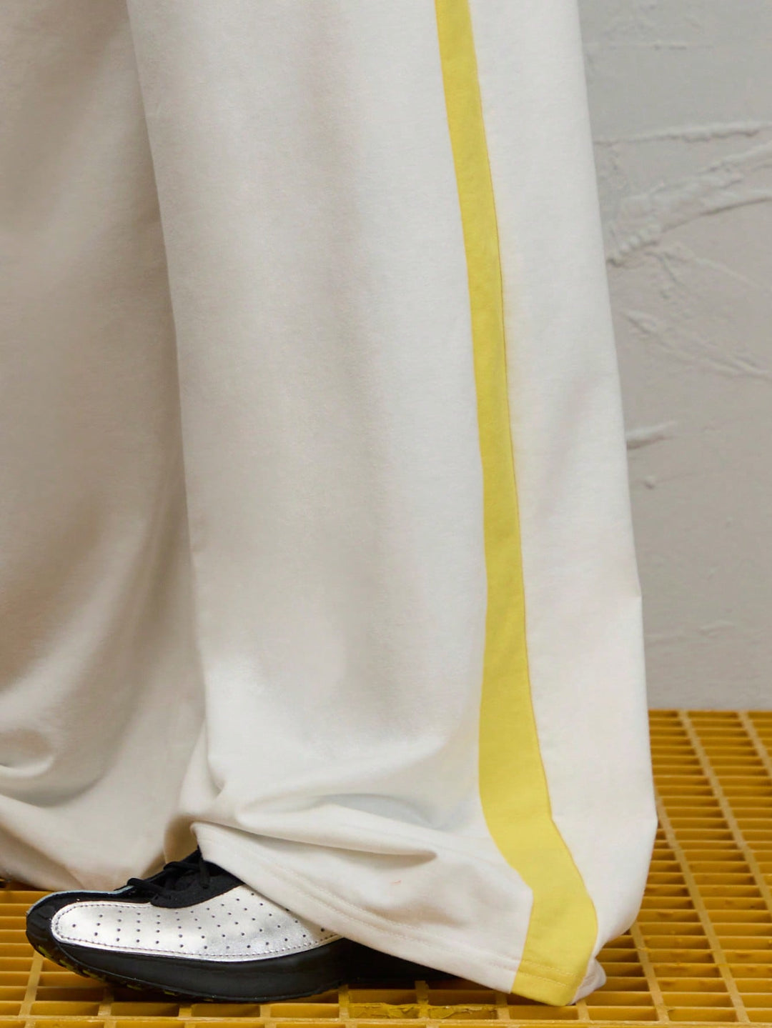 Pantaloni SHEIN, mix culori