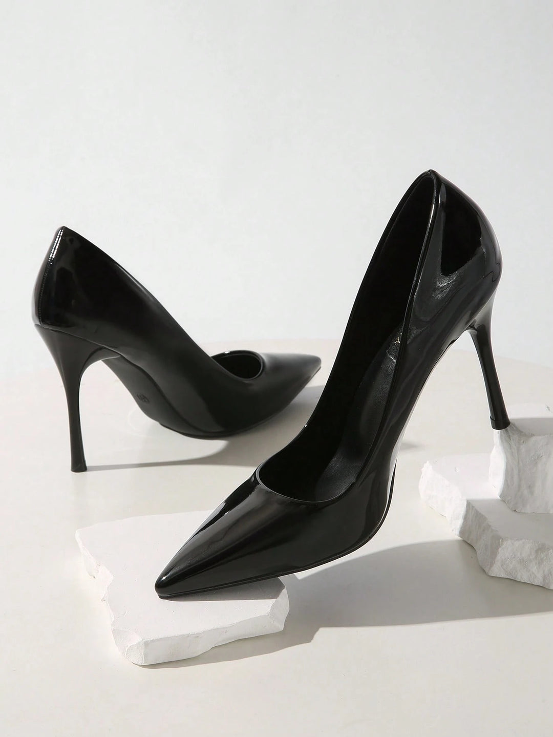 Pantofi cu toc SHEIN, negru