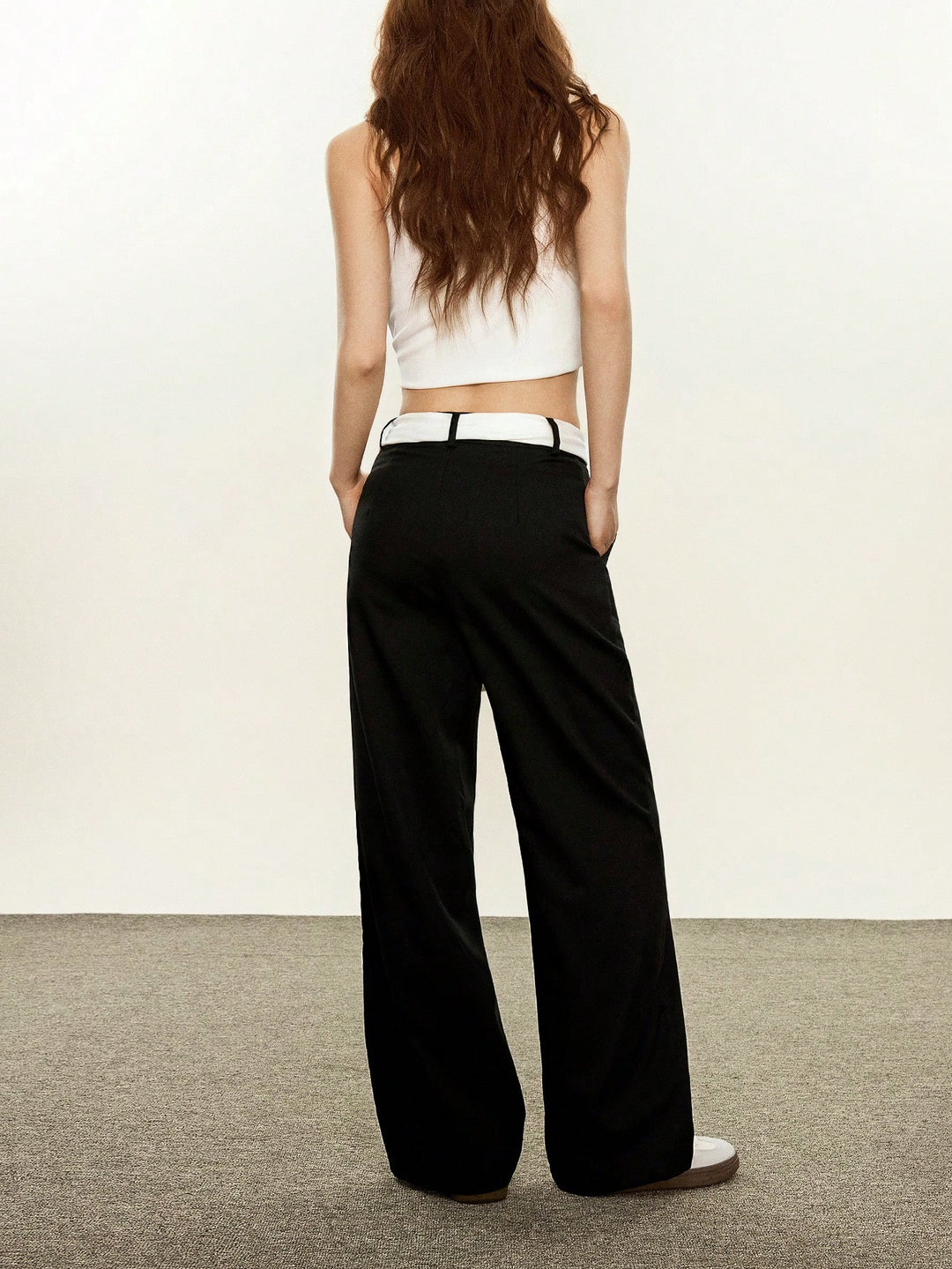 Pantaloni SHEIN, negru