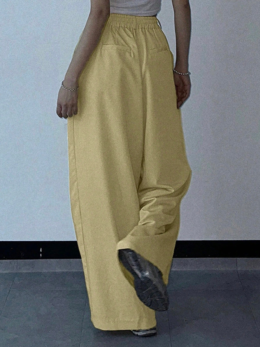 Pantaloni SHEIN, galben