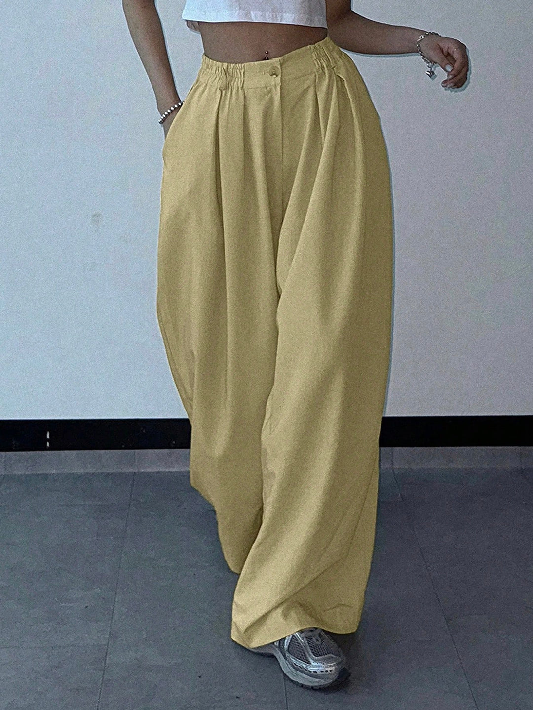 Pantaloni SHEIN, galben