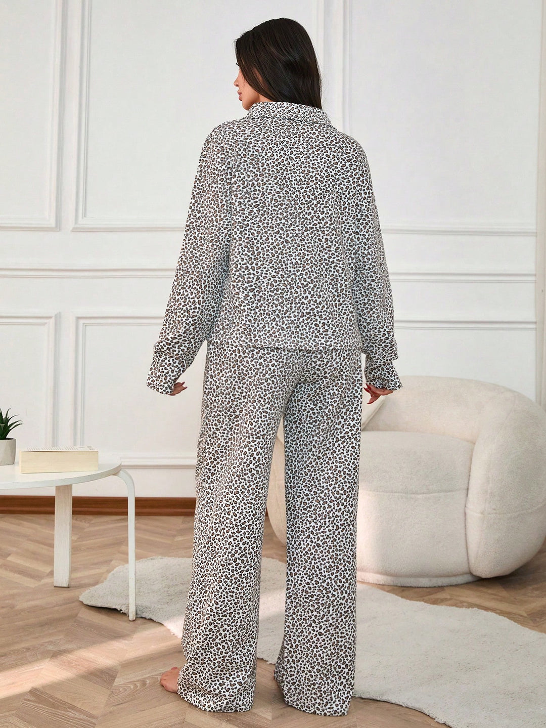 Pijama SHEIN, mix culori
