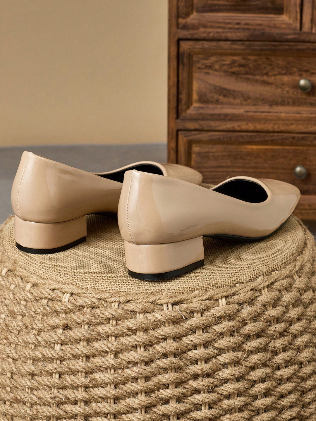 Pantofi cu toc SHEIN, bej