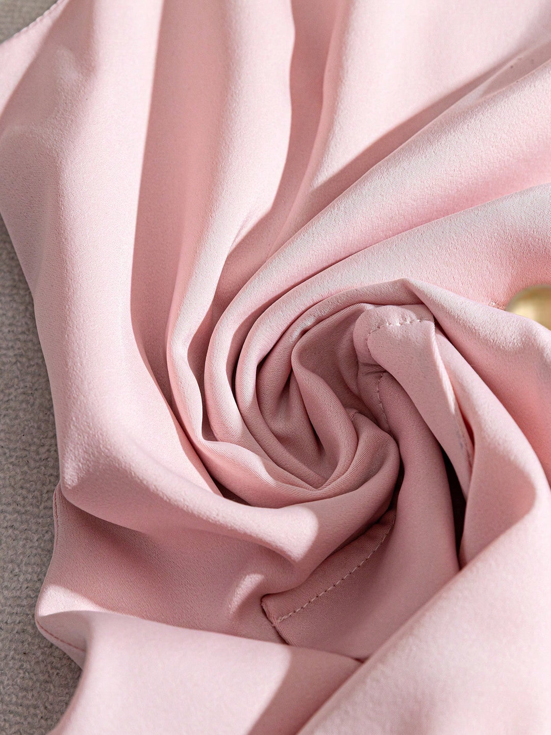 Costum SHEIN, roz