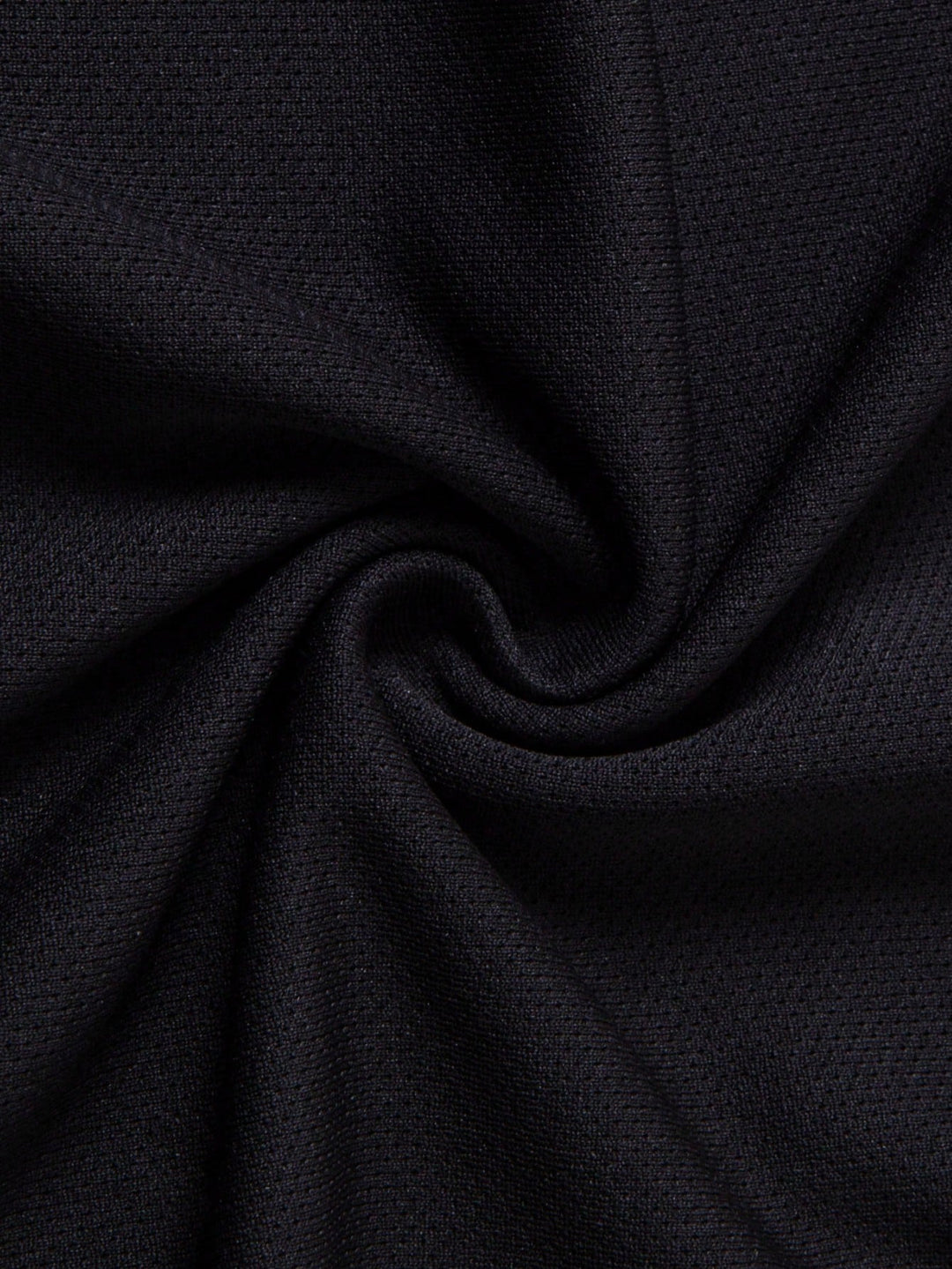 SHEIN együttes, fekete