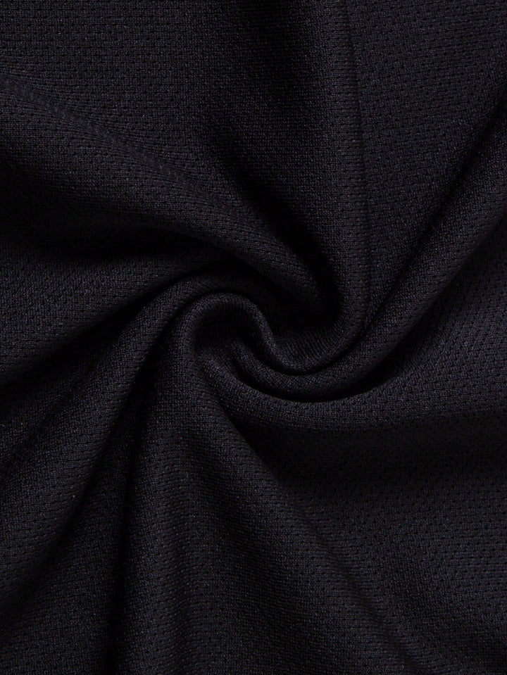SHEIN együttes, fekete