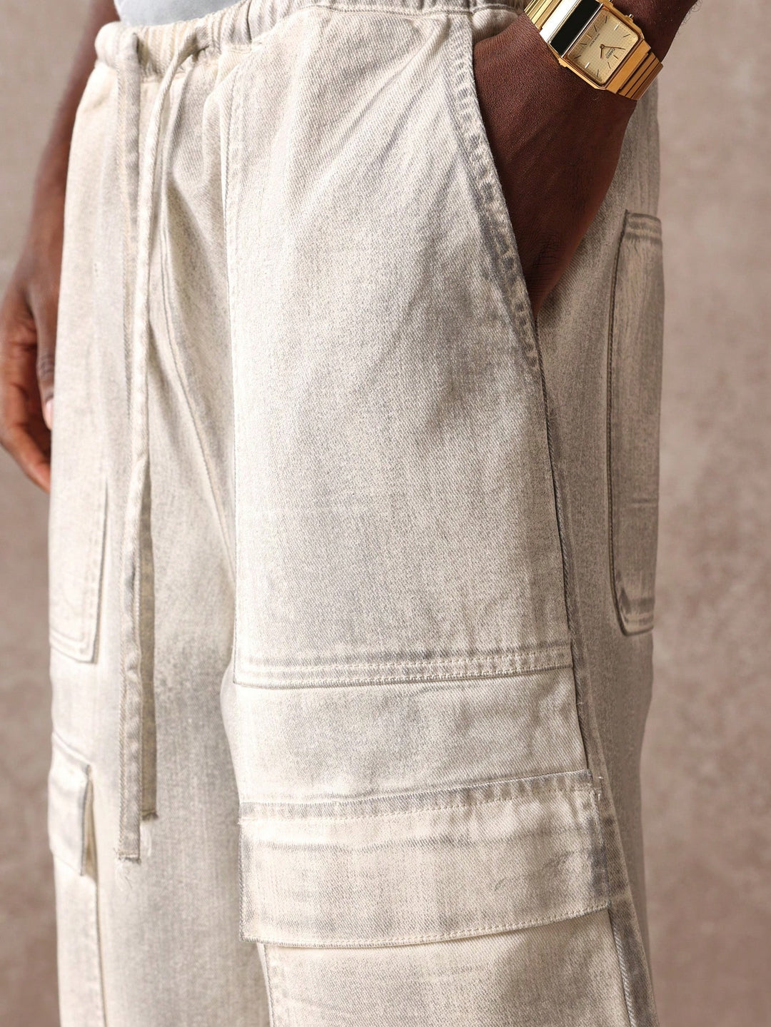 Pantaloni scurți SHEIN, crem
