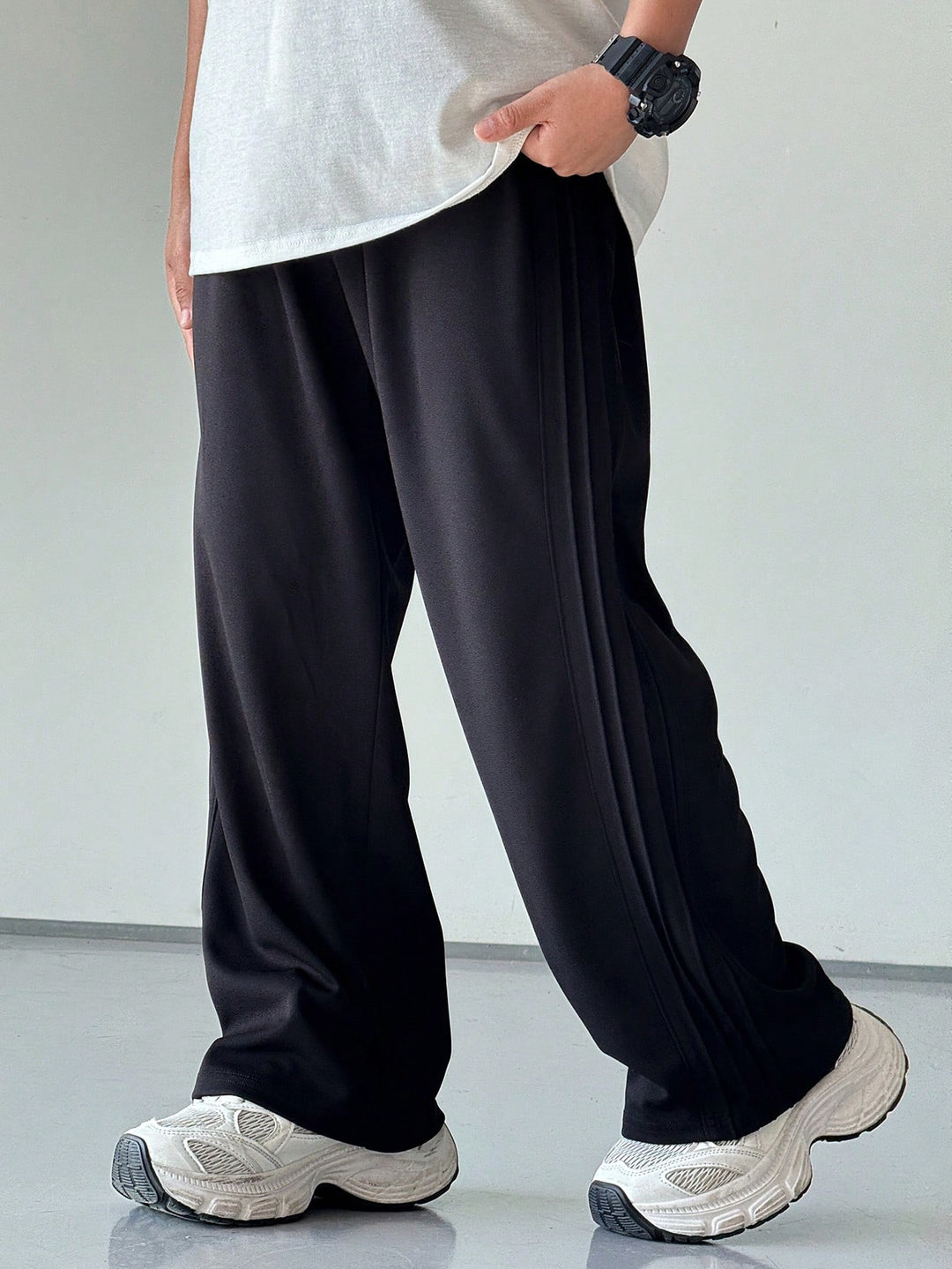 Pantaloni SHEIN, negru