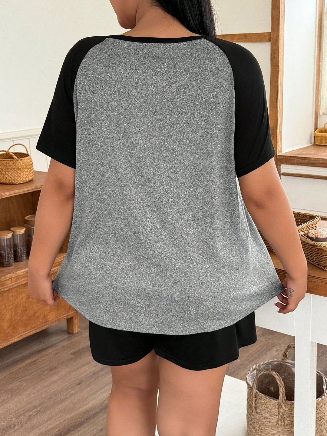 Compleu pijamale SHEIN, mix culori