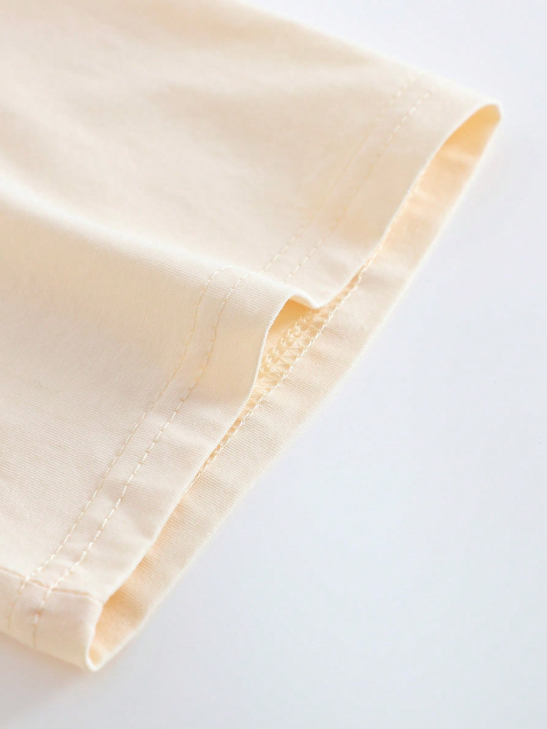 Tricou SHEIN, crem