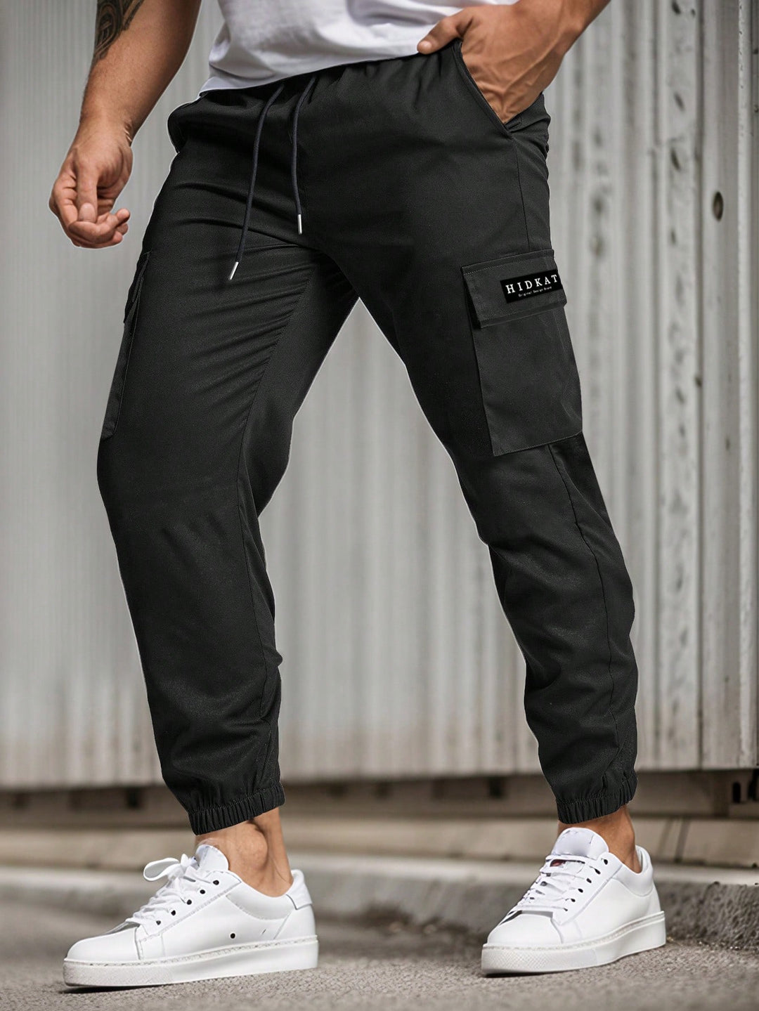 Pantaloni SHEIN, negru